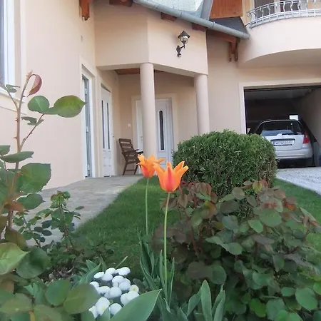 Διαμέρισμα Castelinho Apartmanhaz Gyenesdiás
