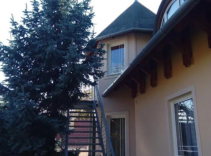 Castelinho Apartmanhaz Apartamento Gyenesdiás