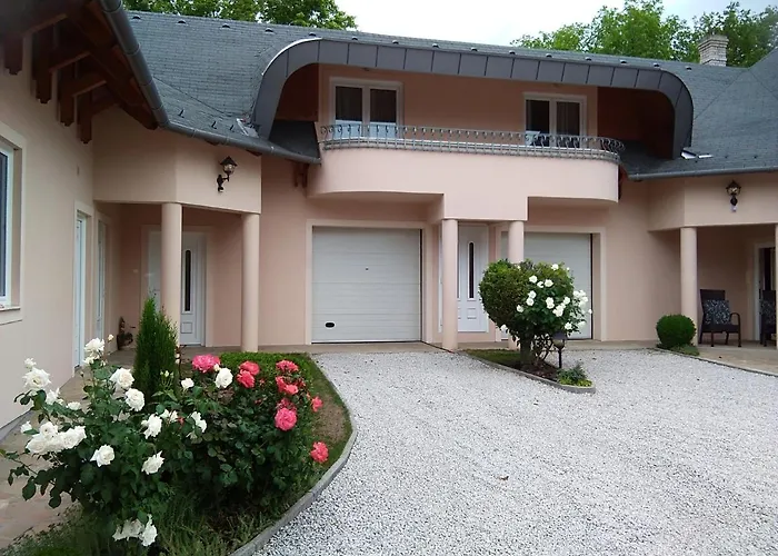 Castelinho Apartmanhaz Lejlighed Gyenesdiás